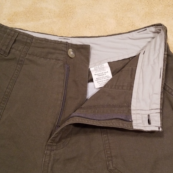 Columbia Women's Dark Green Shorts in Size 6 - Picture 5 of 8